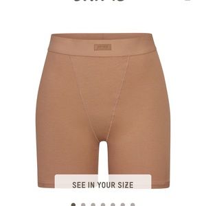 Skims Boyfriend Boxer in Sienna